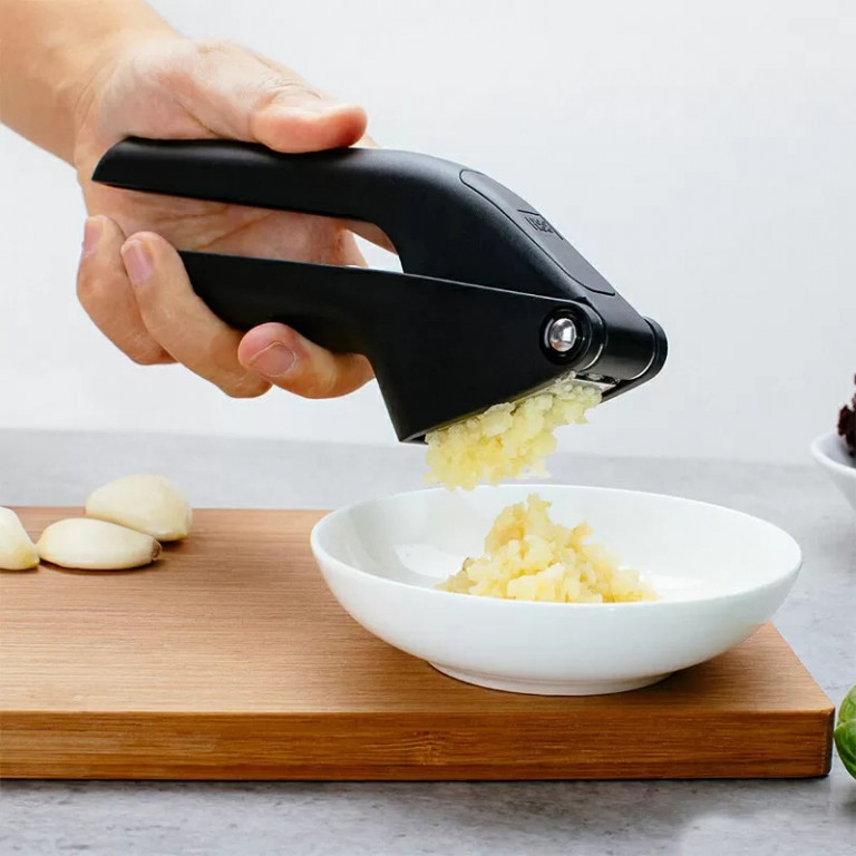 Купить Чеснокодавка Xiaomi HuoHou Garlic Press Black (HU0067)