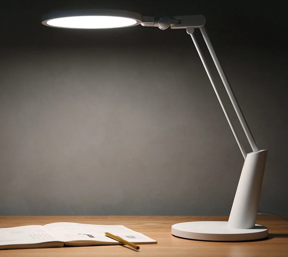 Картинка Лампа настольная Xiaomi Yeelight Smart Adjustable Desk Lamp (YLTD03YL)