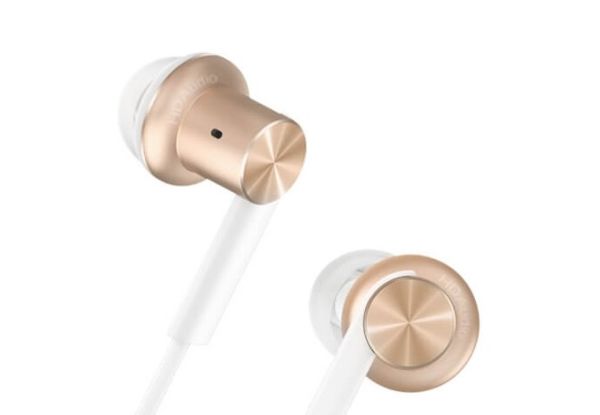 Картинка Наушники Xiaomi Mi In-Ear Headphones Pro Gold