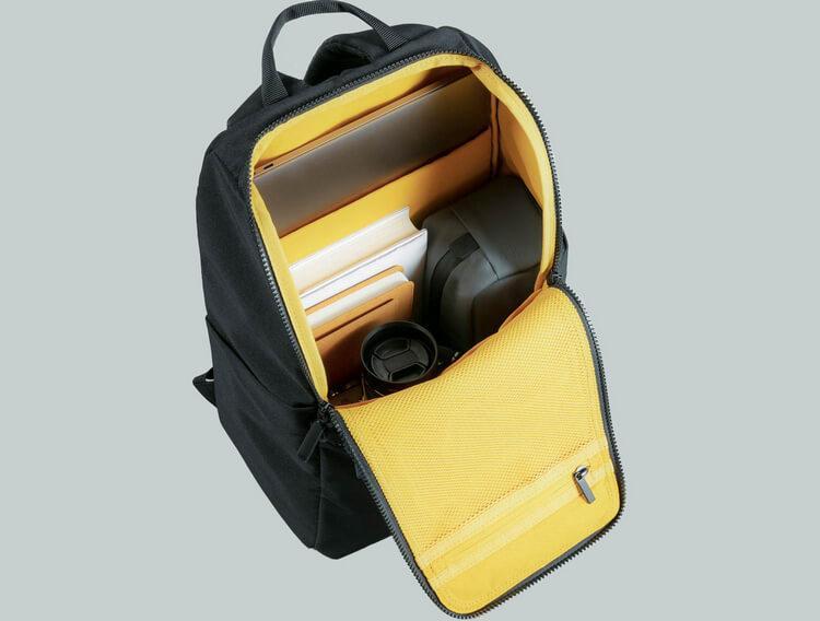 Основной отсек рюкзака Ninetygo Light Travel L вмещает ноутбук 15,6 дюймов.